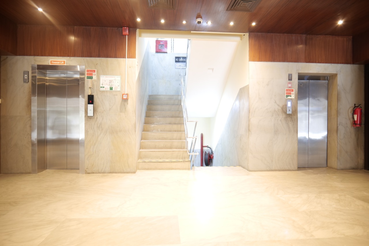 Nirlon House โ Worli (15)
