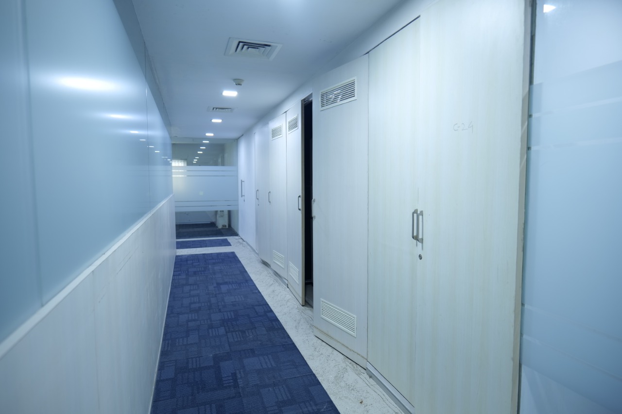Nirlon House โ Worli (8)