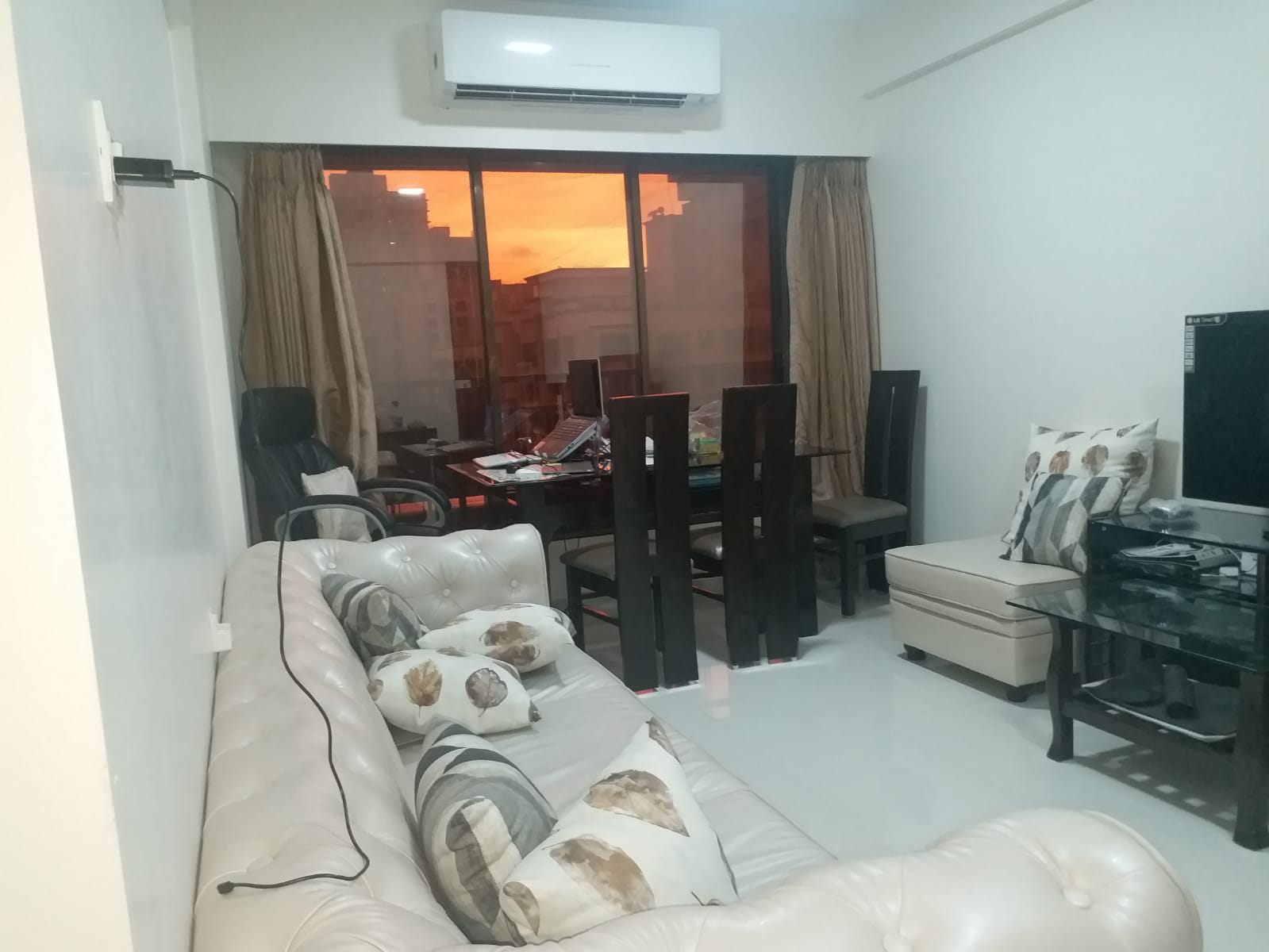 Ekta Model Town — Andheri West (7)