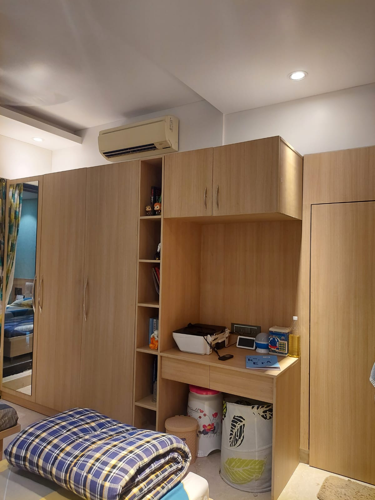 Rustomjee Elanza — Malad West (16)