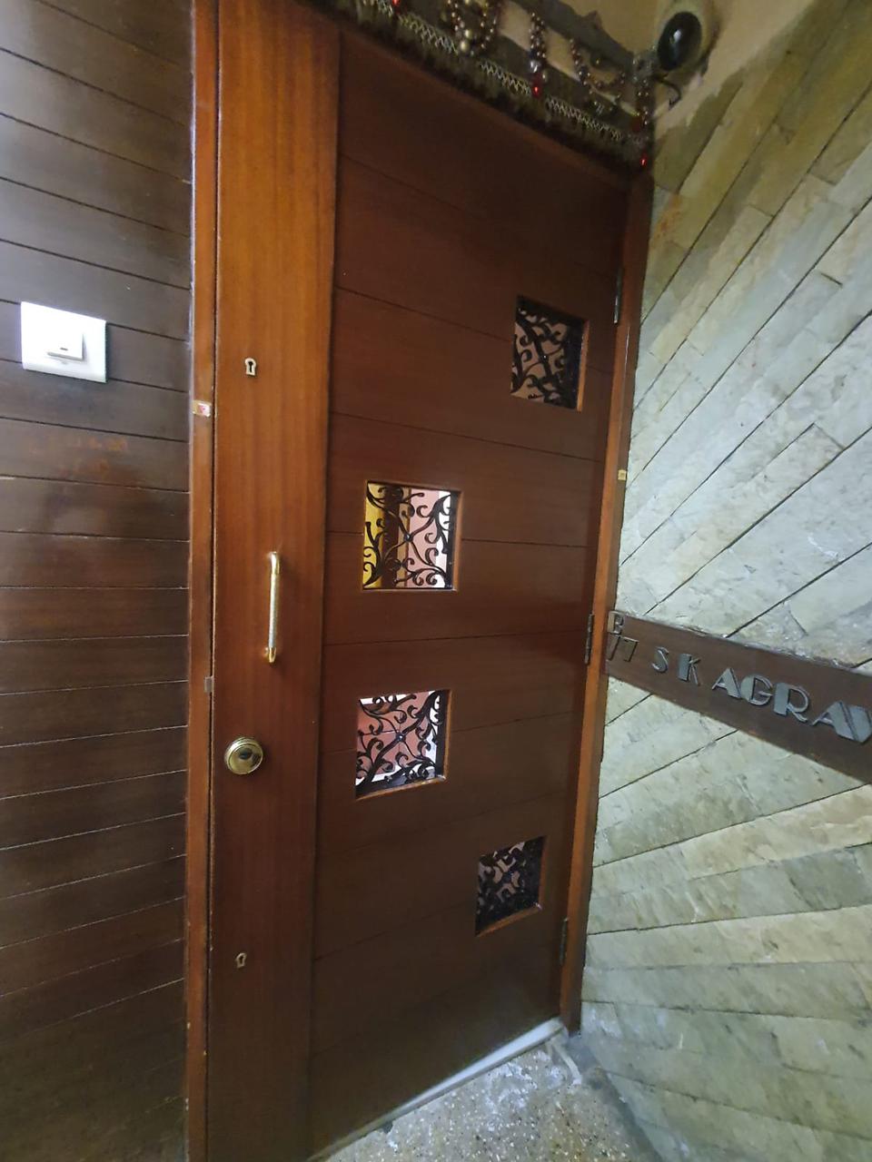 Roop Mahal — Khar West (4)