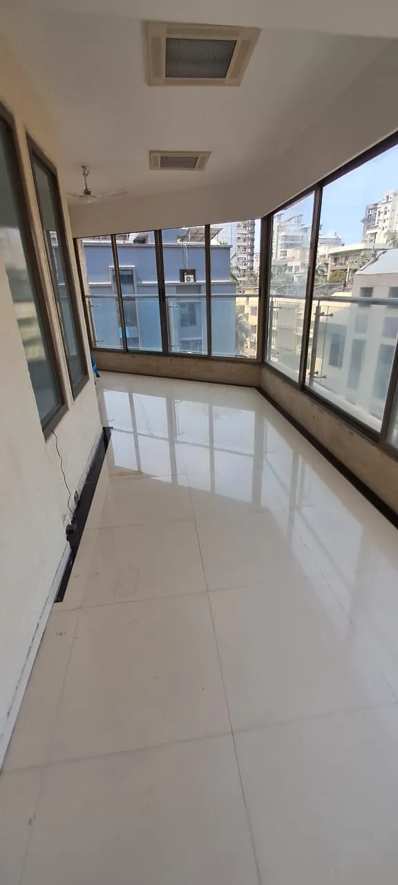 H and M Tower — Bandra West (20)