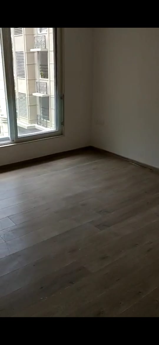 Kanakia Paris — Bandra East (2)