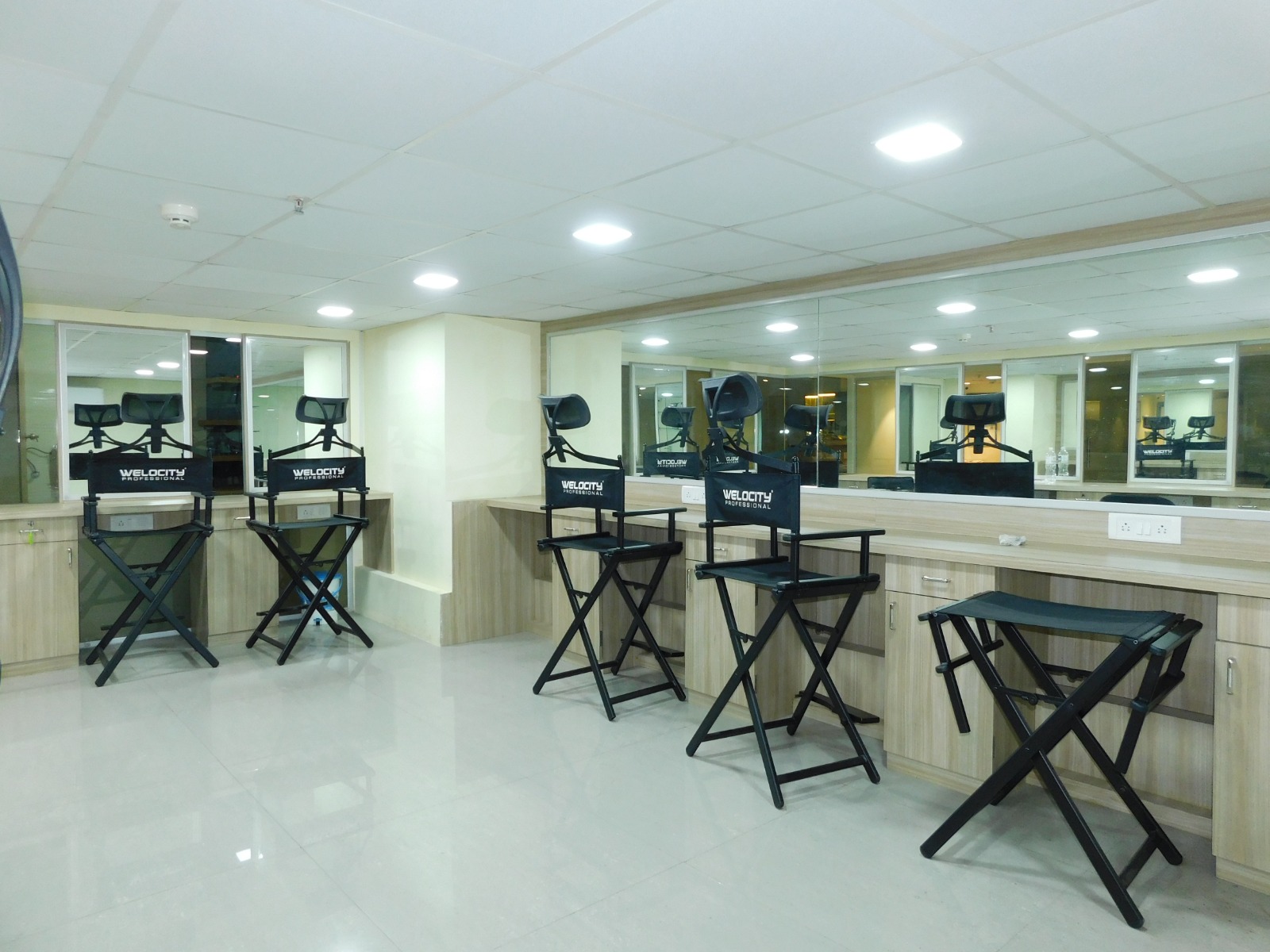 Marathon Icon โ Lower Parel (11)