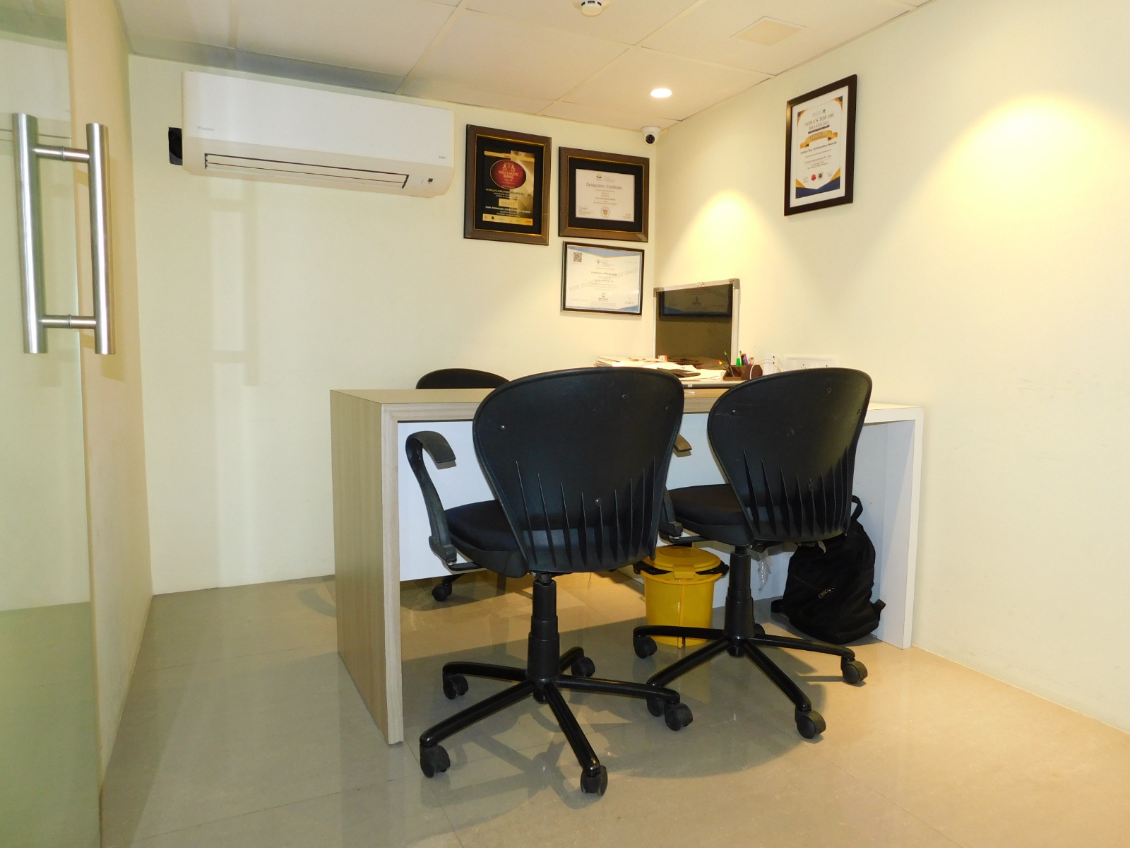 Marathon Icon โ Lower Parel (12)