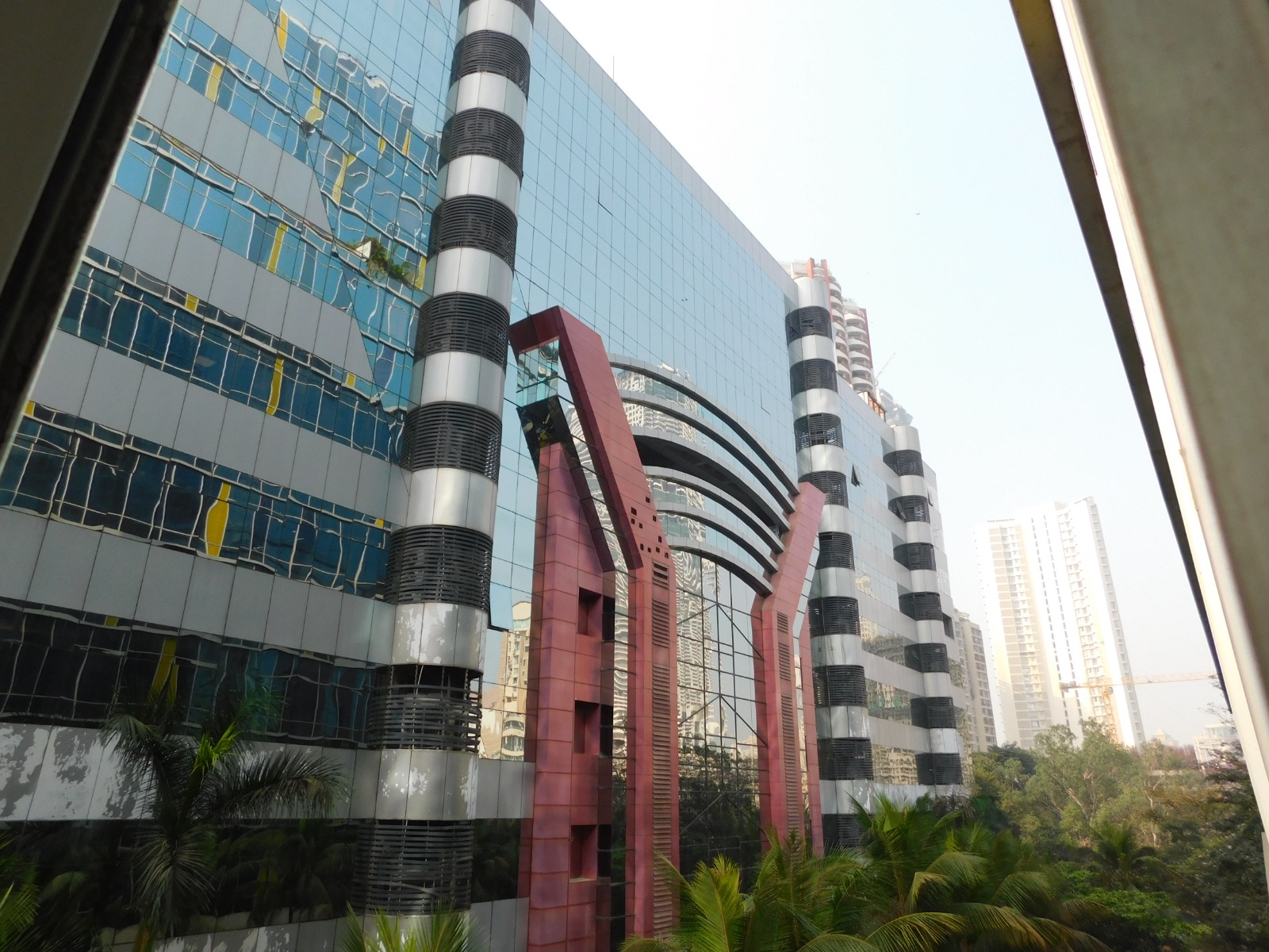 Marathon Icon โ Lower Parel (28)