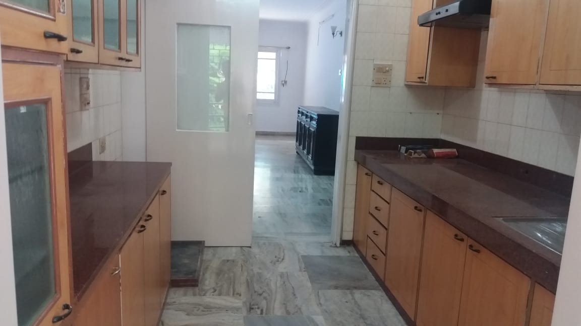 Phiroze โ Bandra West