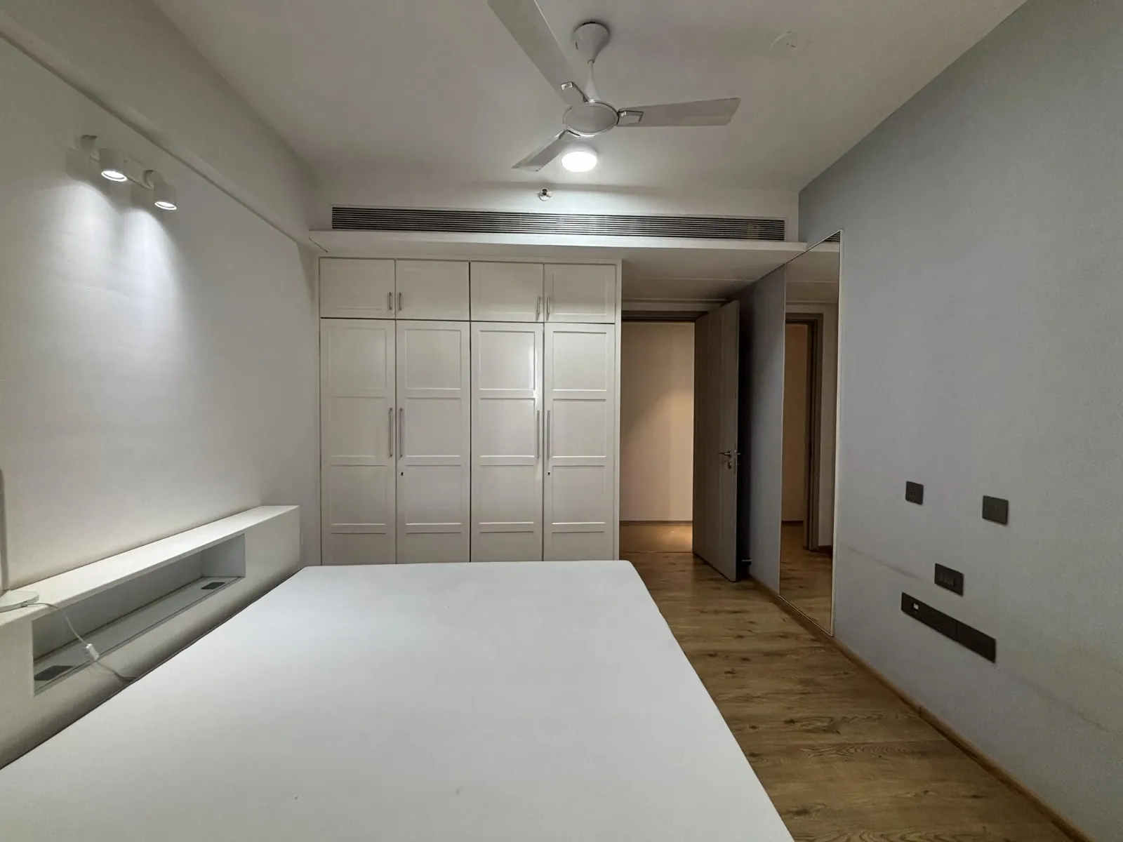 Rustomjee Seasons — Bandra East (21)