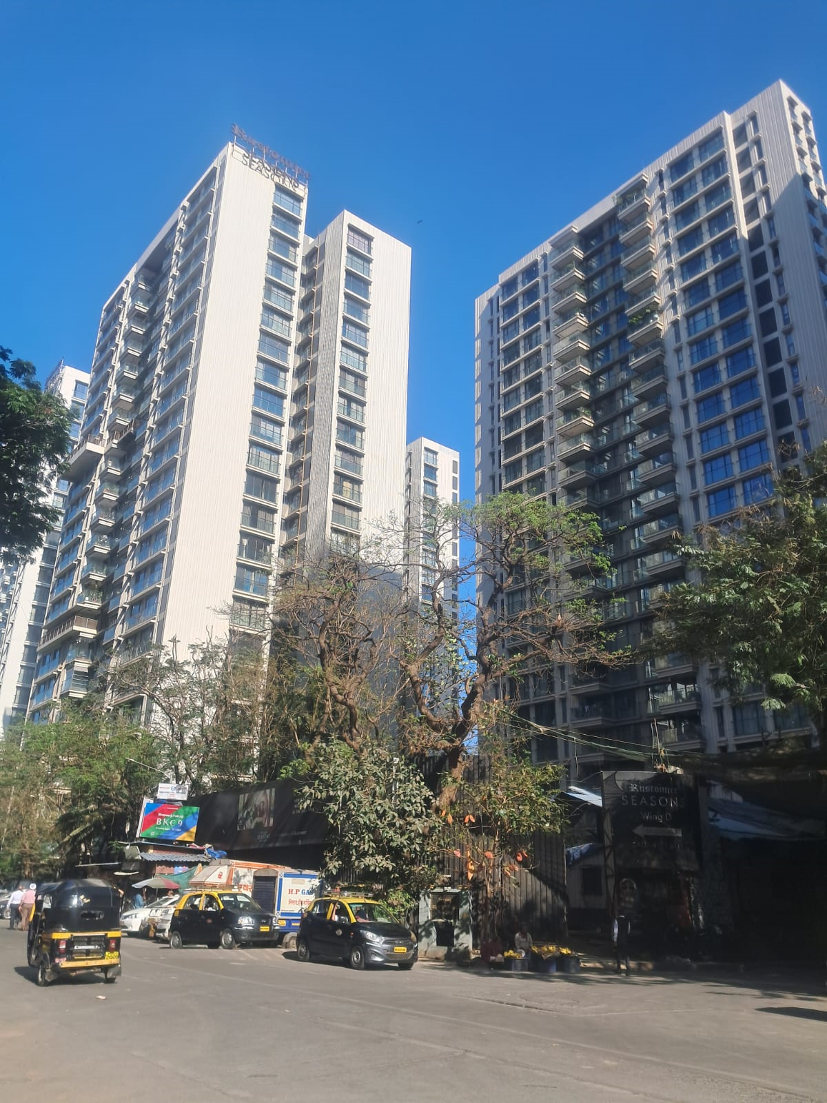 4 BHK Rustomjee Seasons for Rent in Bandra East