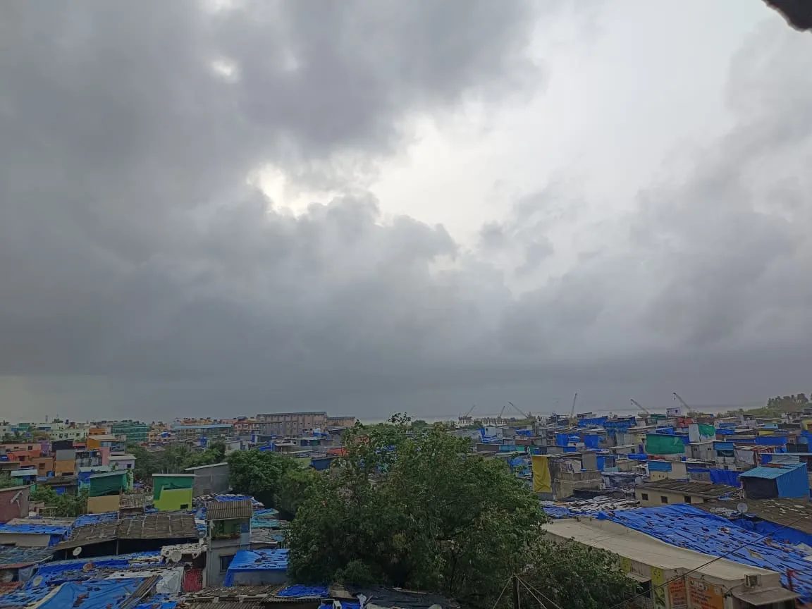 Rustomjee Paramount โ Khar West (6)