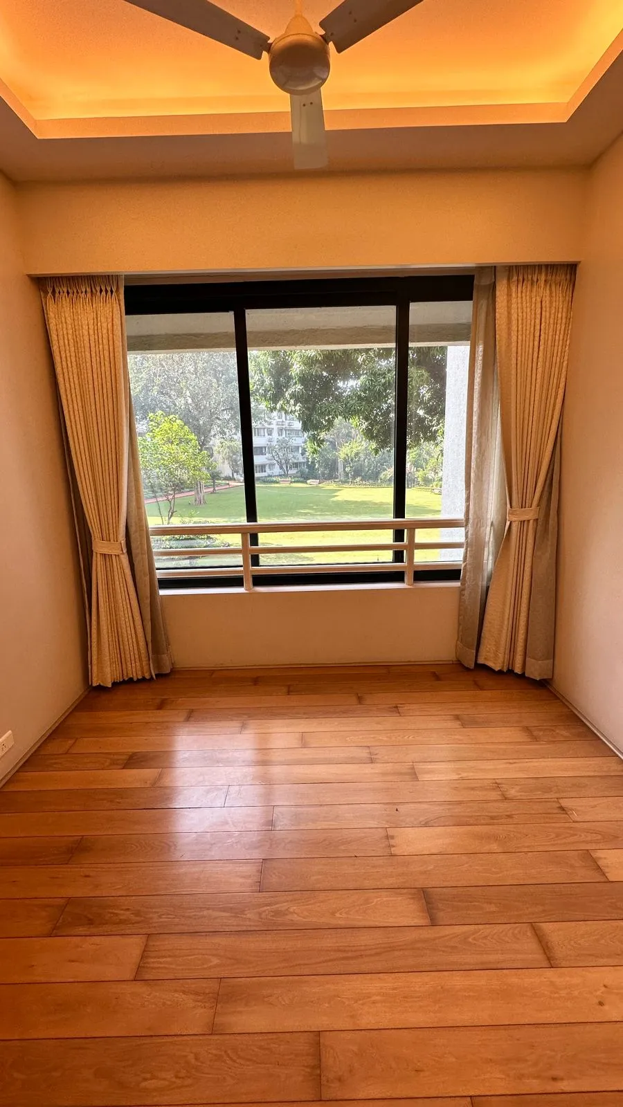 Hill Park Apartments โ Walkeshwar (10)
