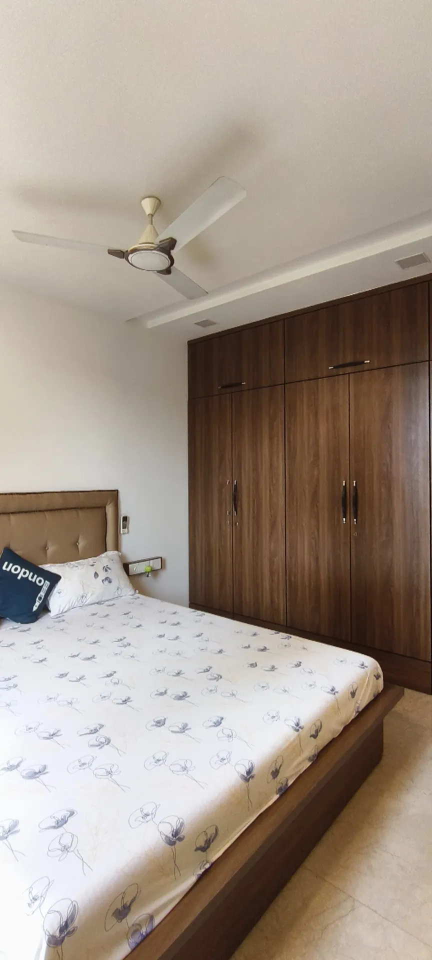 Oberoi Esquire — Goregaon East (30)