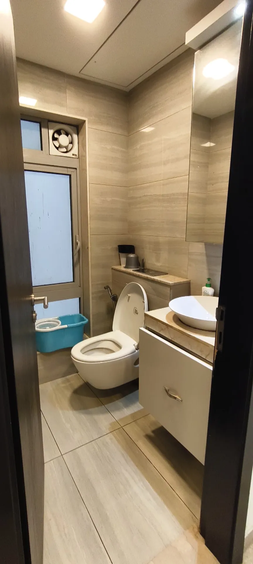 Oberoi Esquire — Goregaon East (7)
