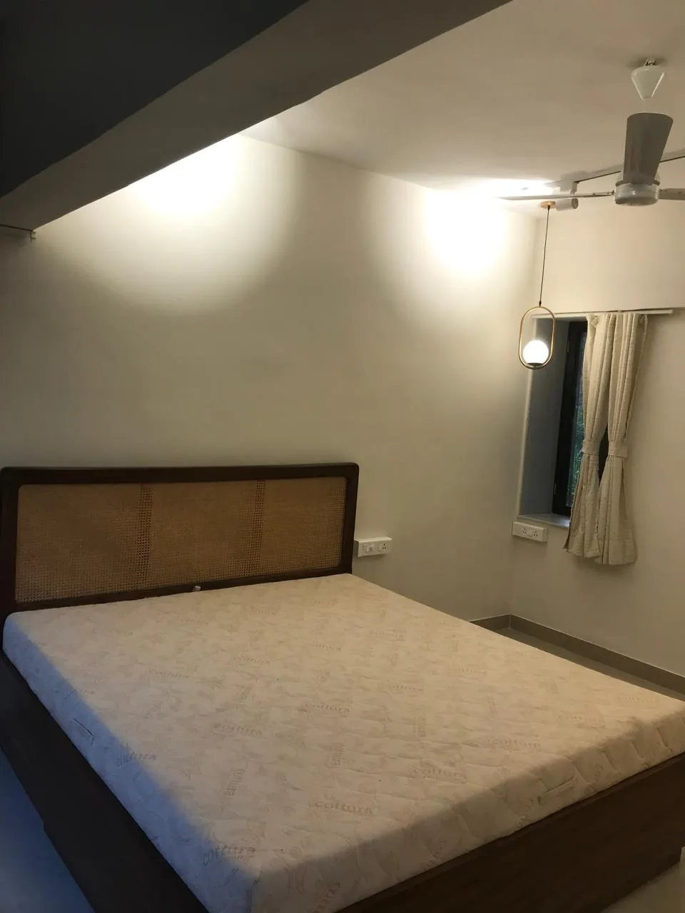New Silver Home — Bandra West (17)