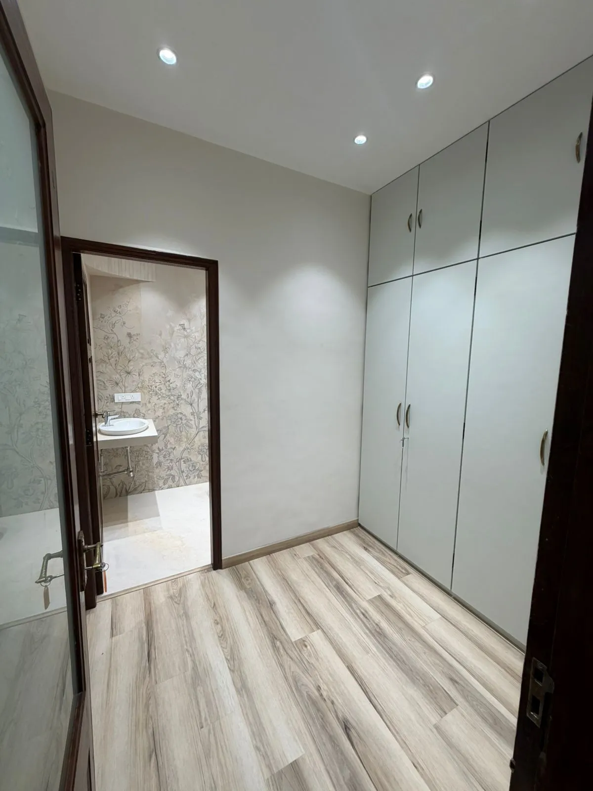 Marlboro House โ Peddar Road (15)