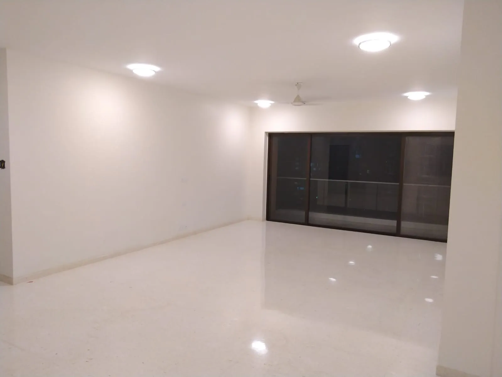 Kalpataru Solitaire — Juhu (7)