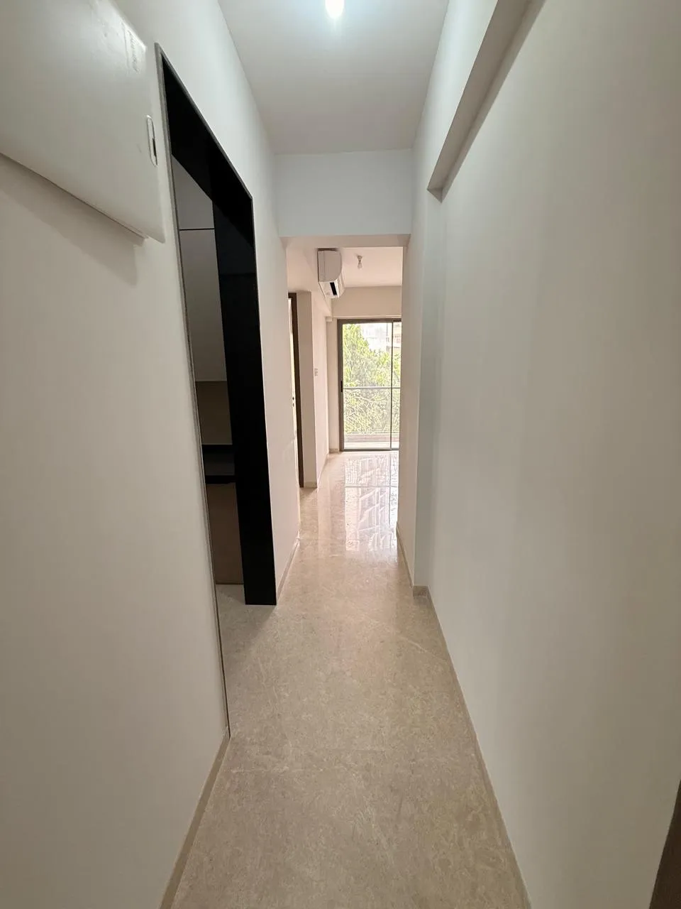 2 BHK Flats and Apartments on Rent in Park Crest, Khar West