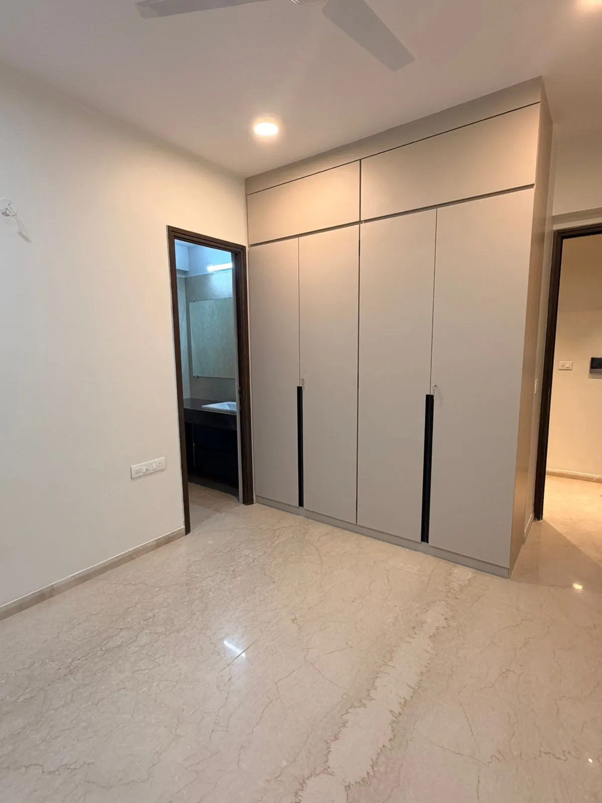 Kalpataru Magnus — Bandra East (29)