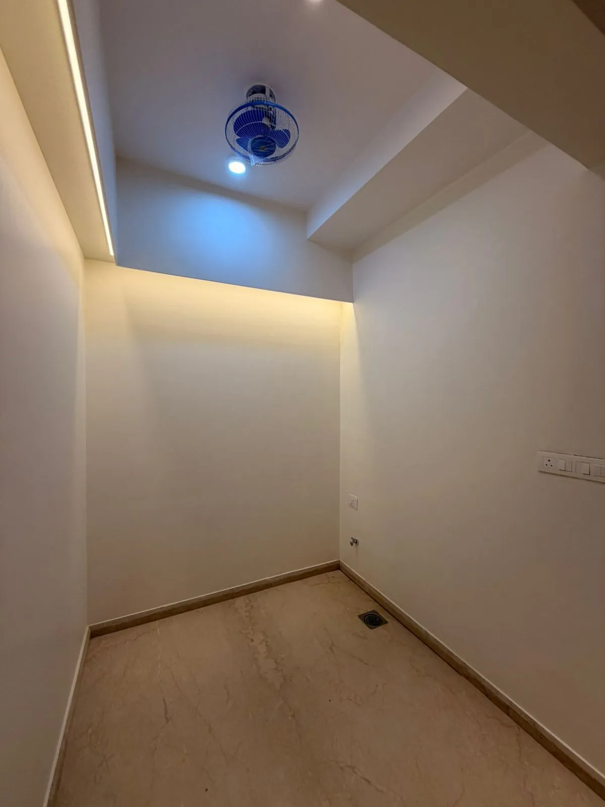Kalpataru Magnus — Bandra East (31)