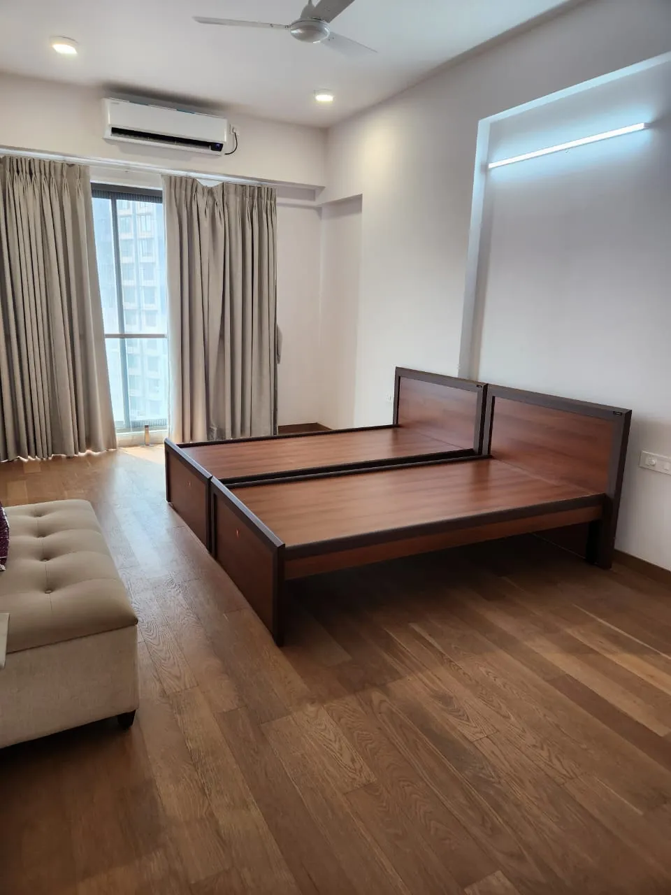 X BKC โ Bandra East (11)