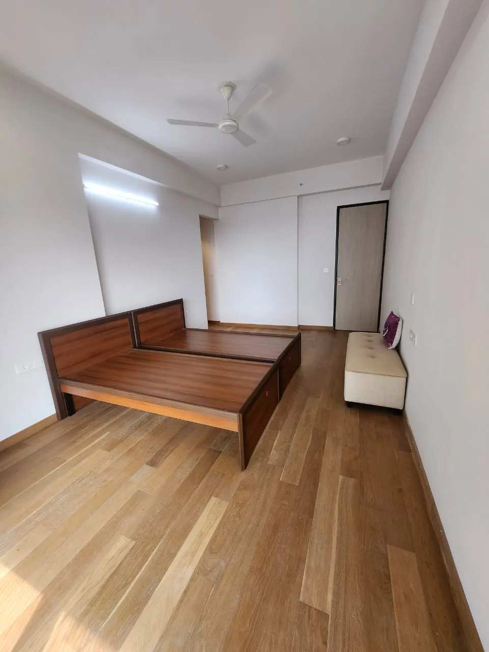 X BKC โ Bandra East (22)