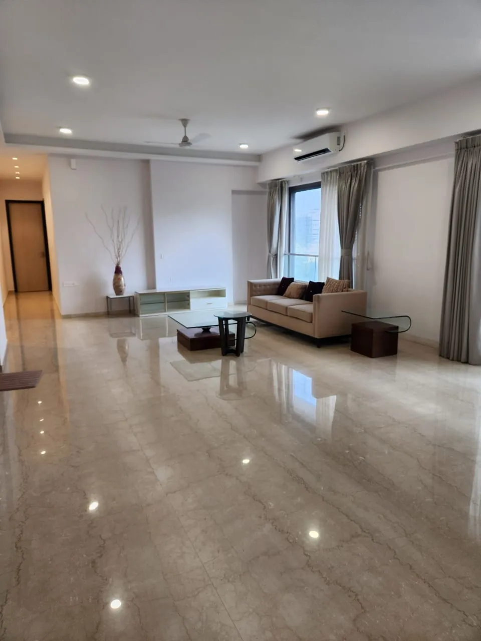 X BKC โ Bandra East (24)