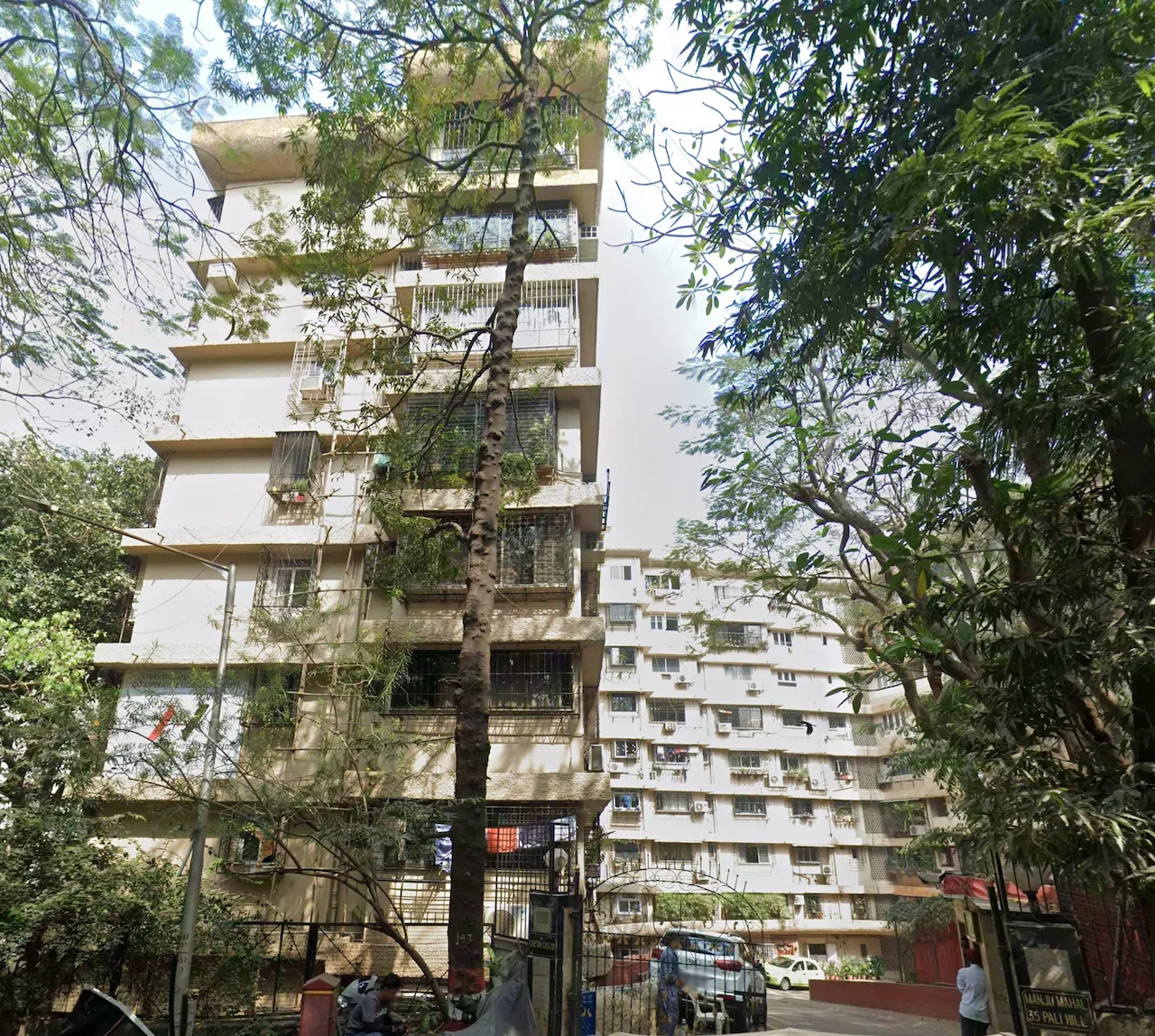 Manju Mahal — Bandra West (1)