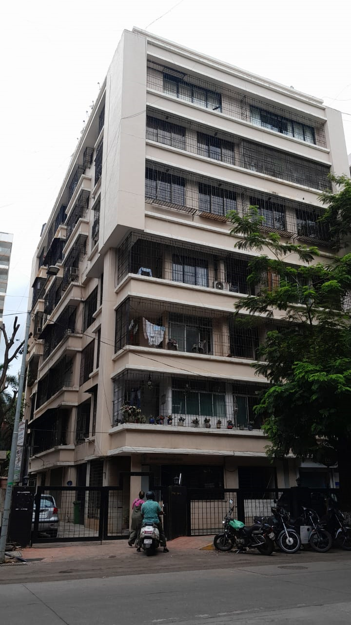 3.5 BHK Belfer for Rent in Bandra West